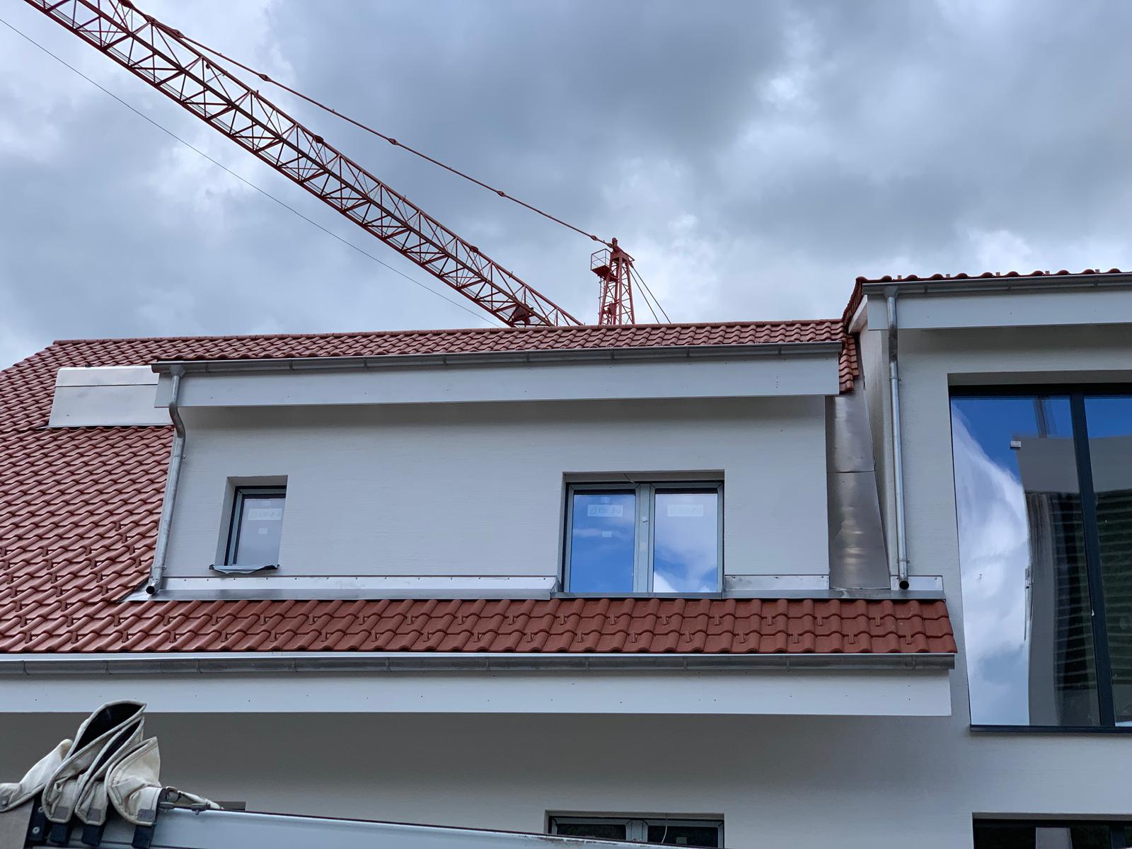 Lucarne avec habillage en tôle – travaux de ferblanterie